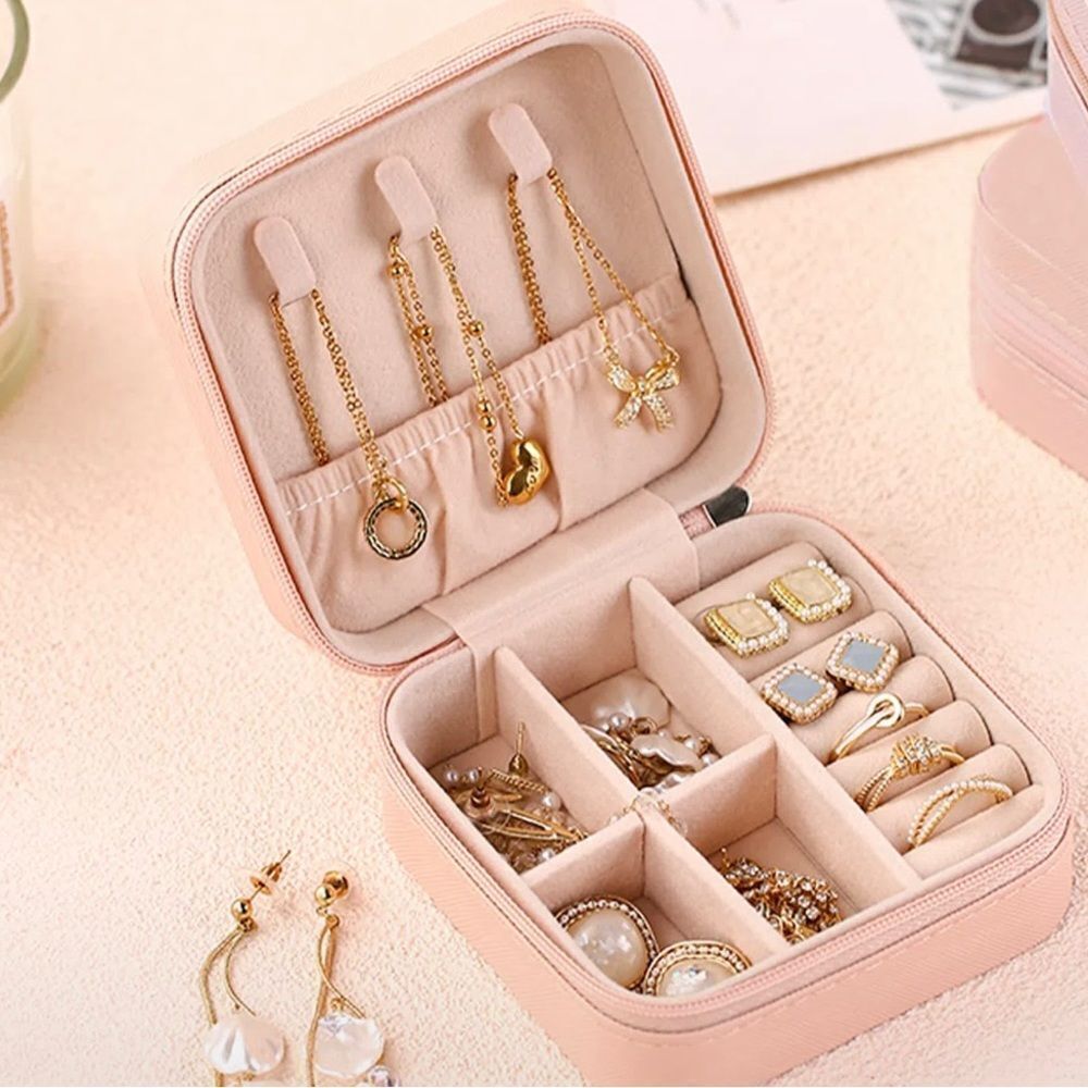 TRAVEL JEWELRY BOX IN PINK - Picture 2 of 4